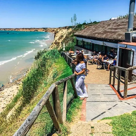 Playa El Roqueo Apartamento *